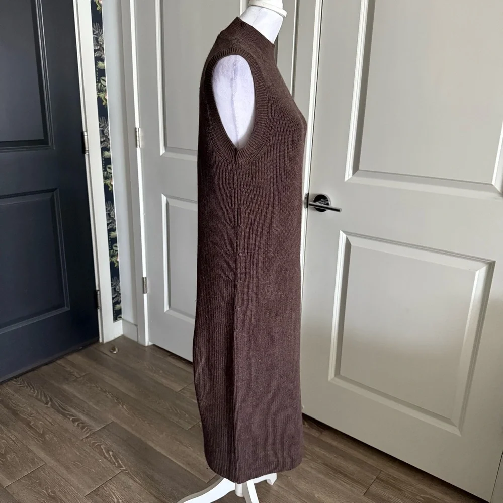 Aritzia Brand Babaton Brown Mock Turtleneck Sleeveless Midi Sweater Dress Size M - Picture 3 of 8